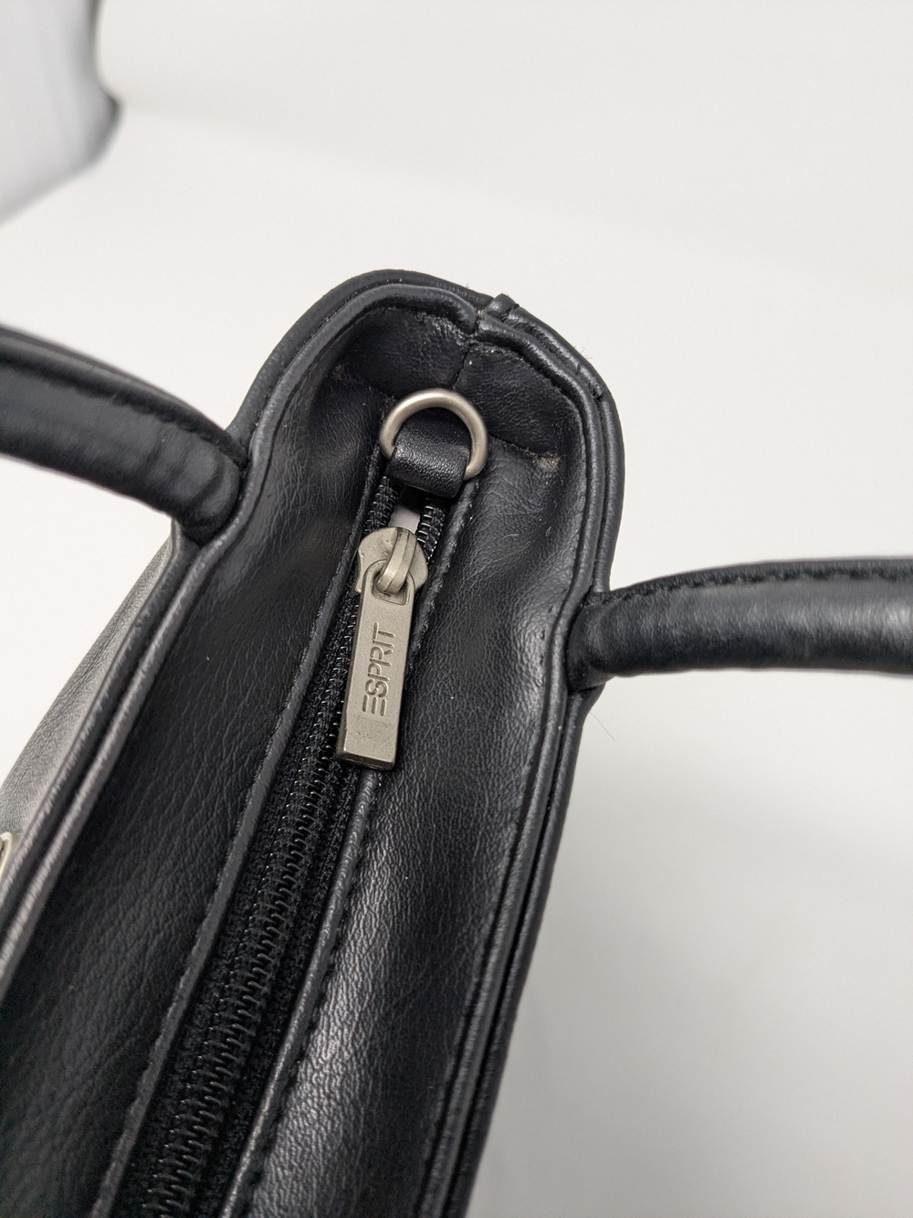 Esprit Black Smooth Leather Small Satchel Bag - Picture 11 of 15